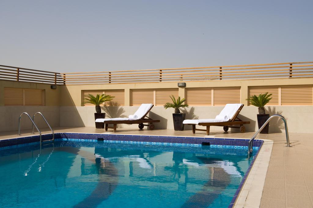 Al barsha hotel apartments. Мена плаза аль барша дубай. Al barsha hotel apartments. Al barsha hotel apartments. Millennium place barsha heights hotel & apartments, аль барша.