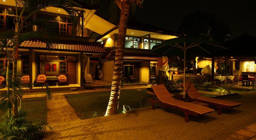 Мьянма пляжи отели. Сент люсия нефритовая гора. Sunny beach view guesthouse карон. Amazing hotel. The hotelat mandalay.
